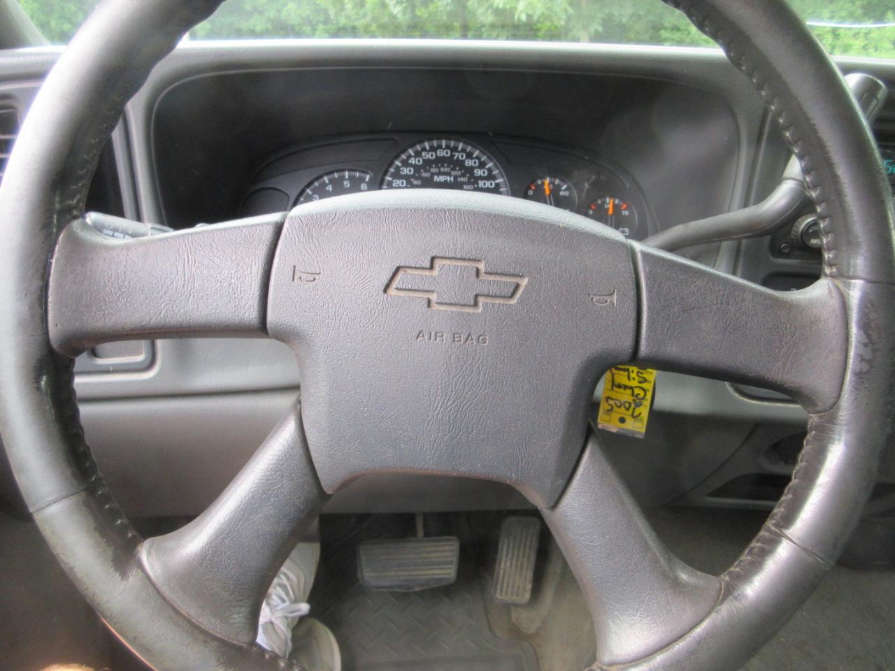 Chevrolet Silverado 1500 Ext Cab 143.5" WB 4WD LS 2005