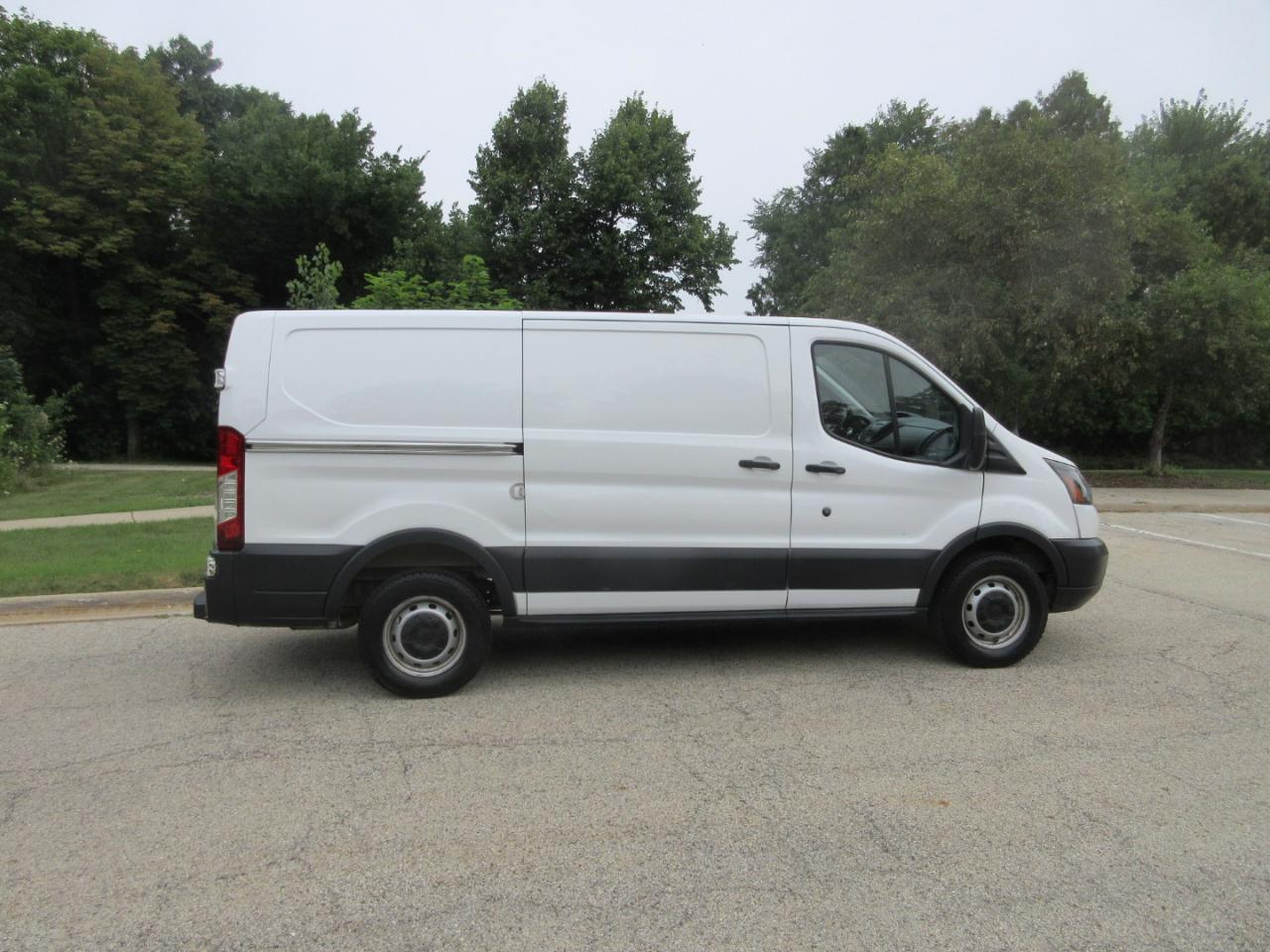 Ford Transit Van T-250 130" Low Rf 9000 GVWR Sliding RH Dr 2018