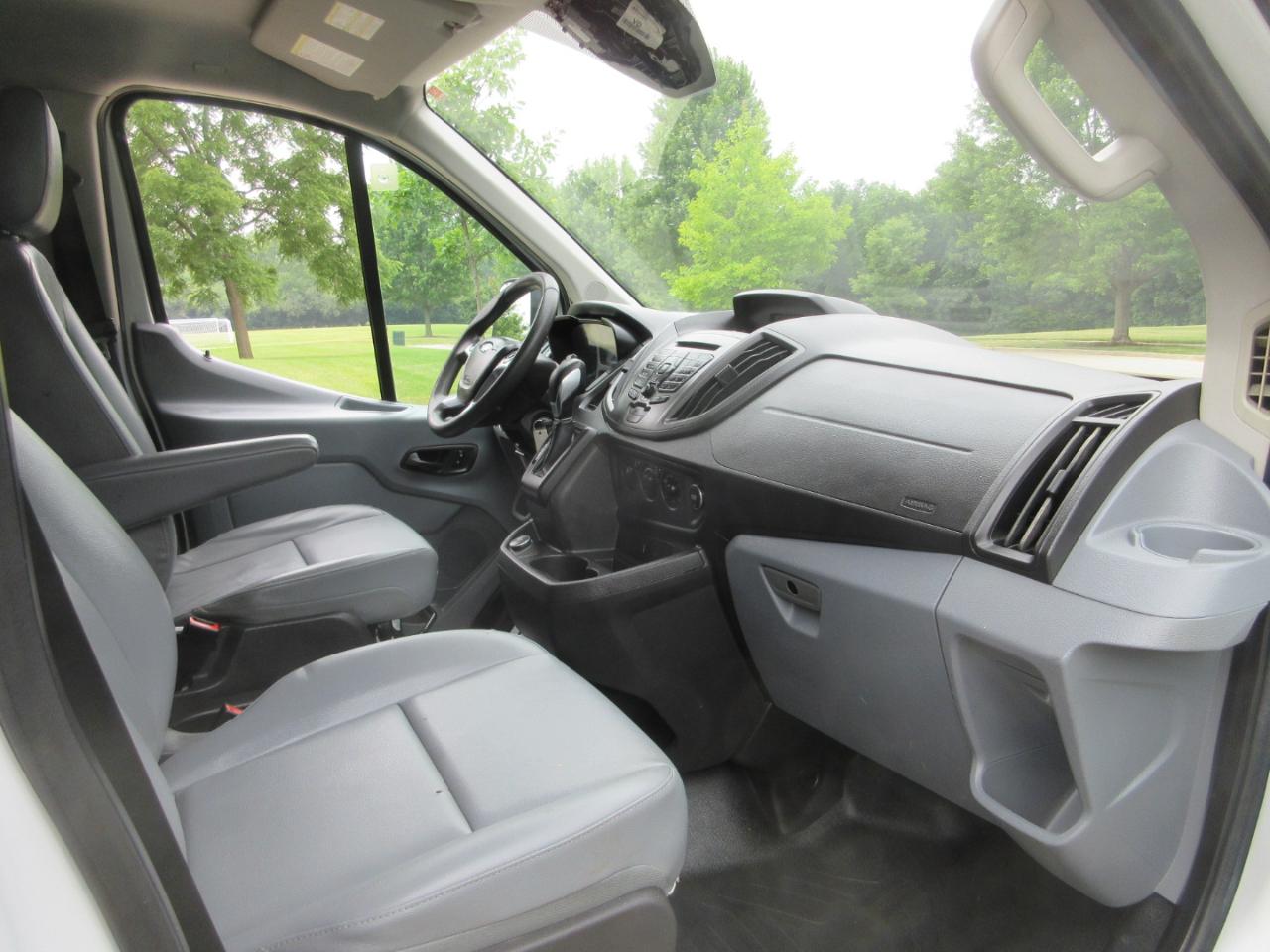 Ford Transit Van T-250 130" Low Rf 9000 GVWR Sliding RH Dr 2018
