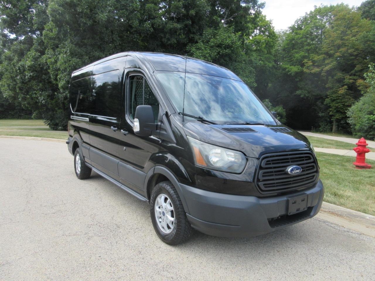 Ford Transit Cargo Van T-250 148" Med Rf 9000 GVWR Sliding RH Dr 2015