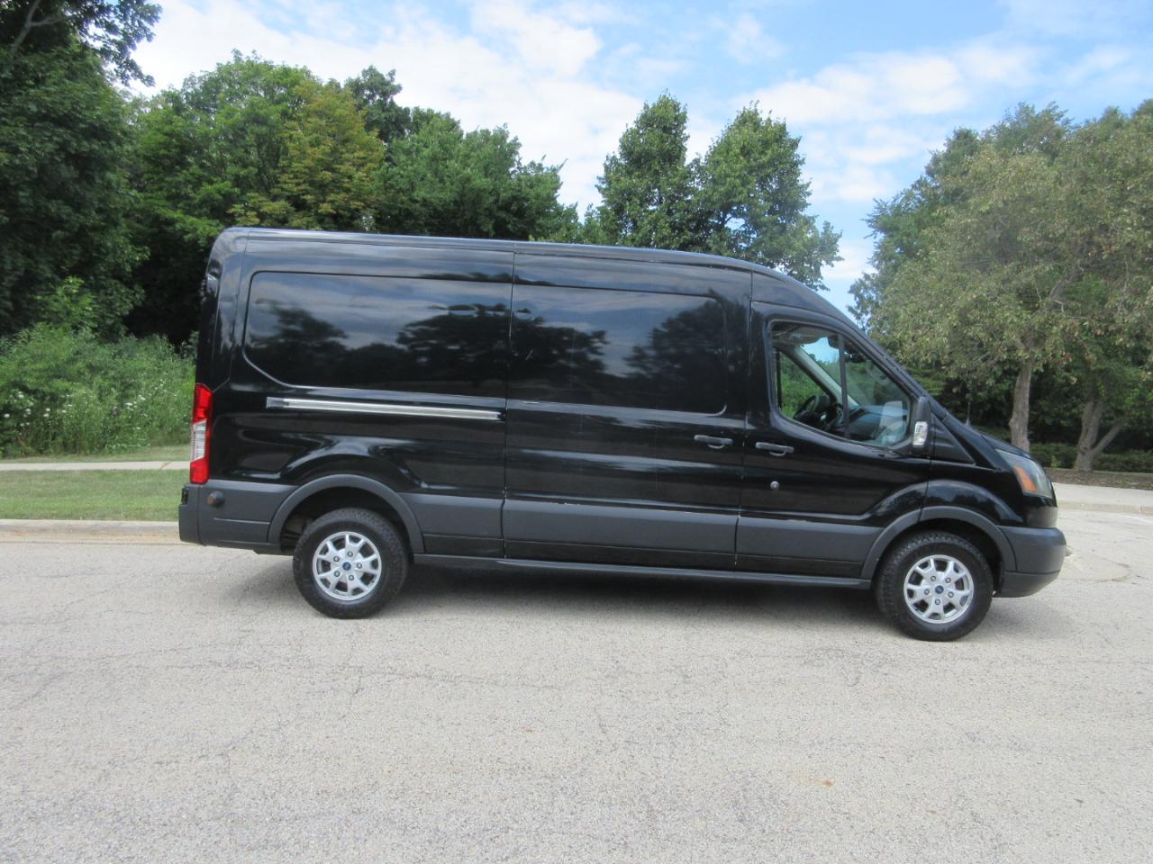 Ford Transit Cargo Van T-250 148" Med Rf 9000 GVWR Sliding RH Dr 2015