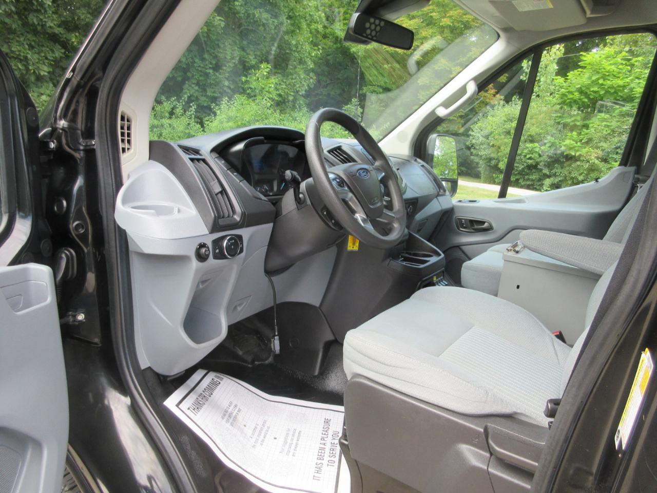Ford Transit Cargo Van T-250 148" Med Rf 9000 GVWR Sliding RH Dr 2015