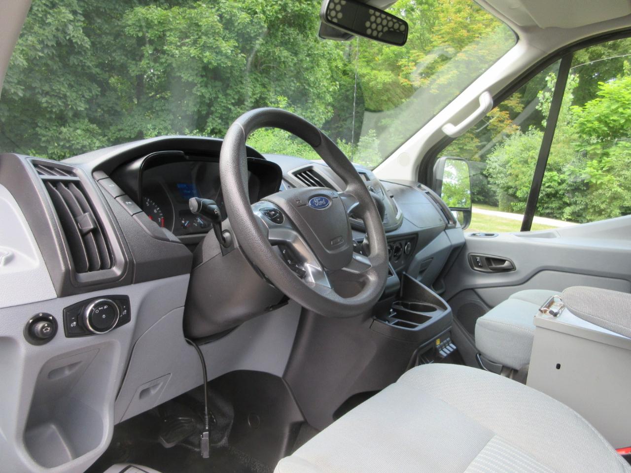 Ford Transit Cargo Van T-250 148" Med Rf 9000 GVWR Sliding RH Dr 2015