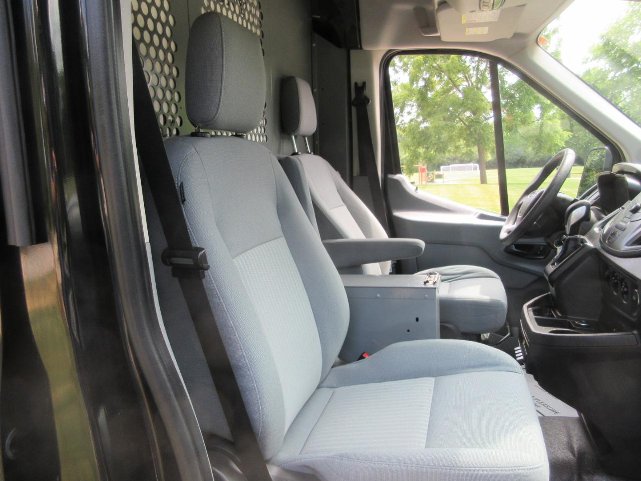 Ford Transit Cargo Van T-250 148" Med Rf 9000 GVWR Sliding RH Dr 2015