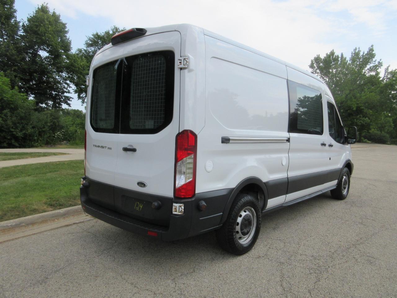 Ford Transit Van T-350 148" Med Rf 9500 GVWR Sliding RH Dr 2018