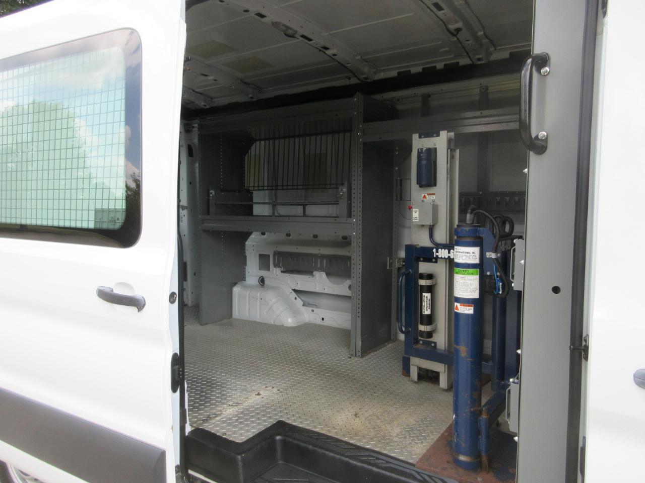 Ford Transit Van T-350 148" Med Rf 9500 GVWR Sliding RH Dr 2018