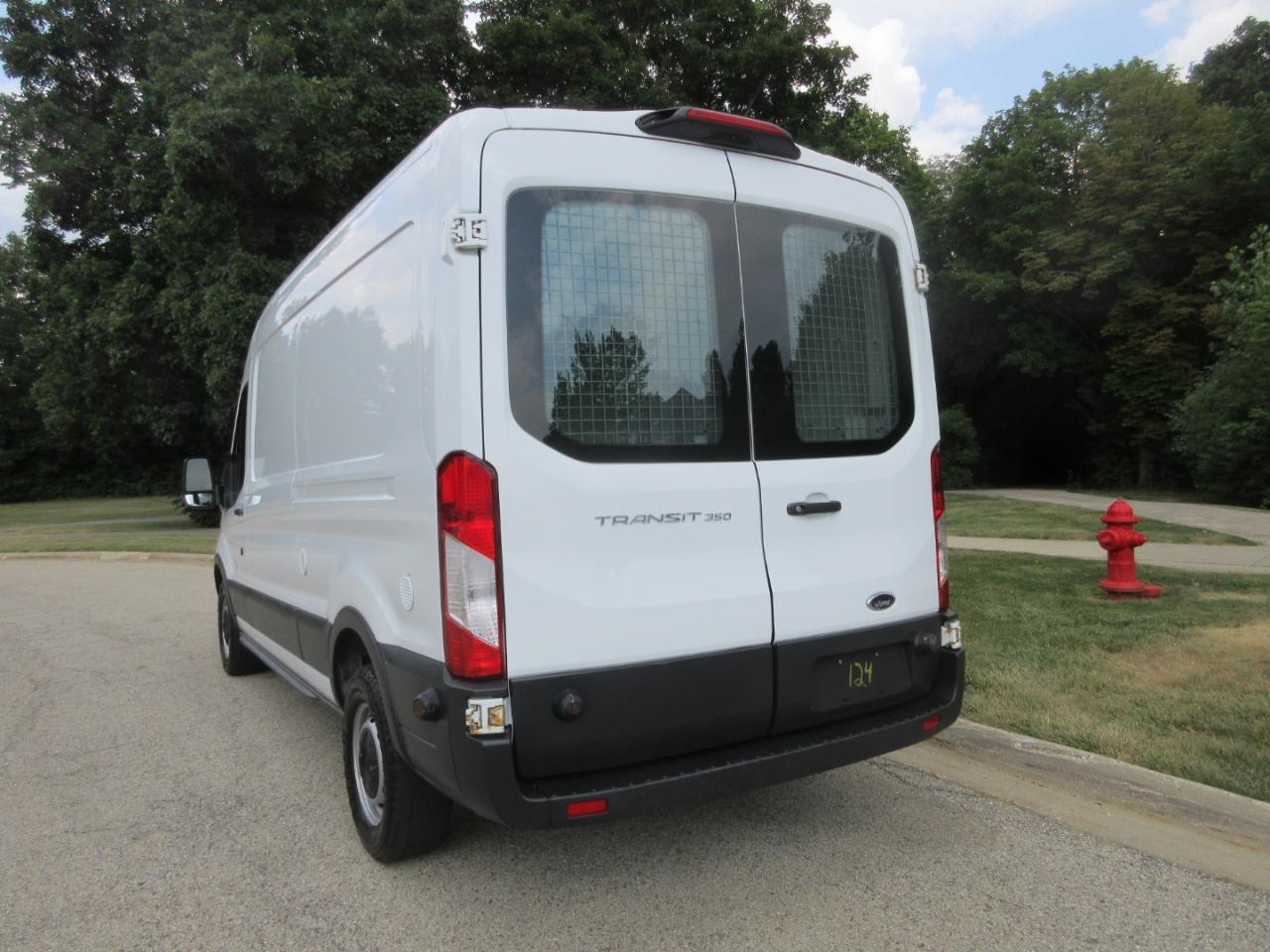 Ford Transit Van T-350 148" Med Rf 9500 GVWR Sliding RH Dr 2018