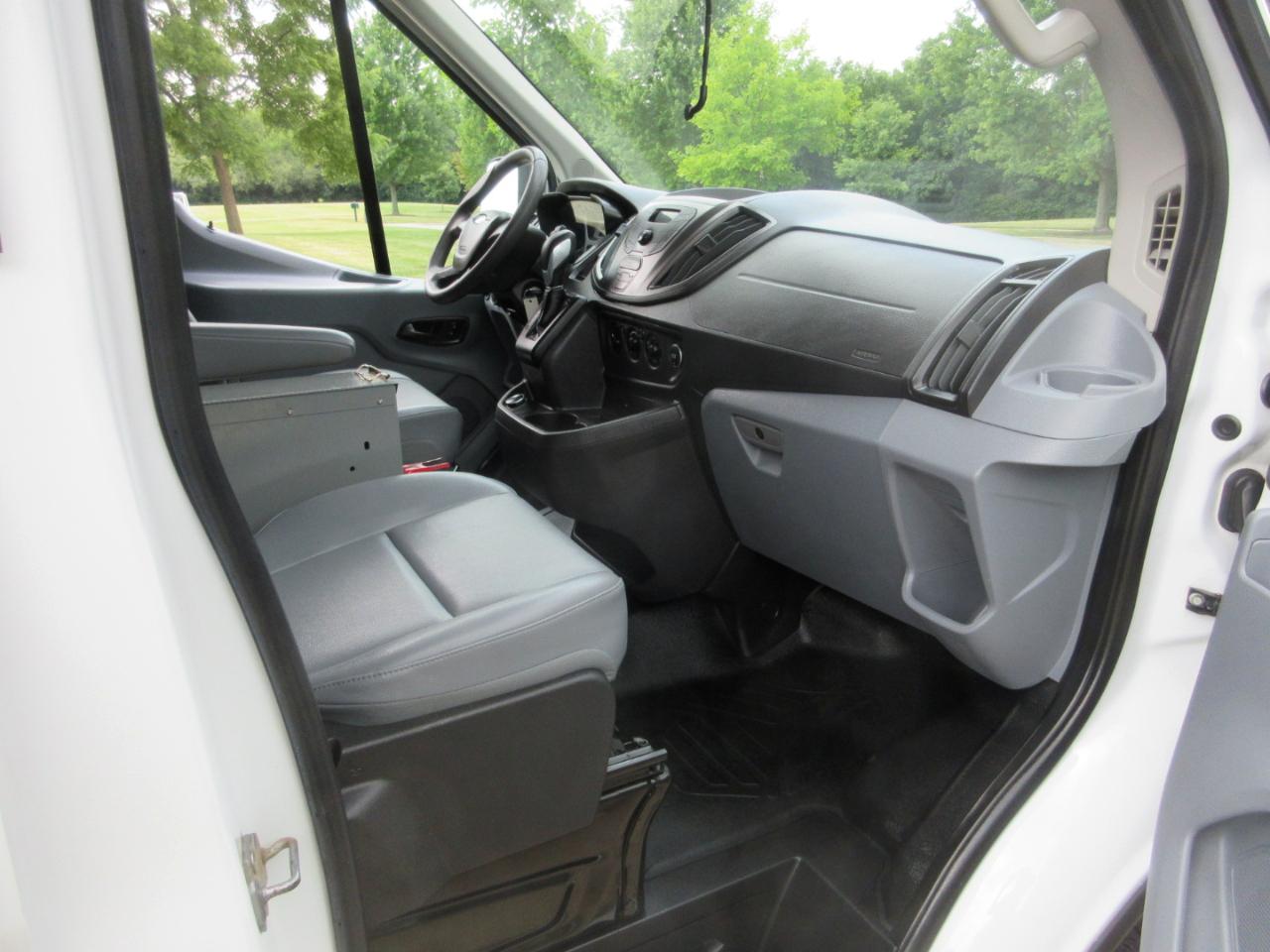 Ford Transit Van T-350 148" Med Rf 9500 GVWR Sliding RH Dr 2018