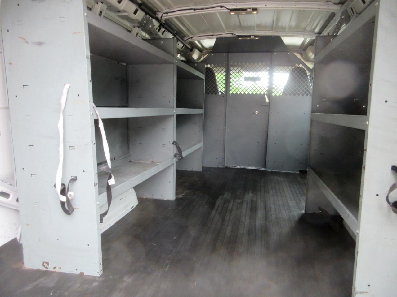 Chevrolet Express Cargo Van RWD 2500 135" 2017