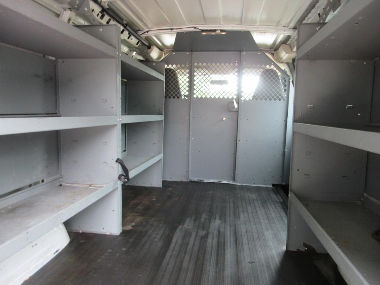Chevrolet Express Cargo Van RWD 2500 135" 2017