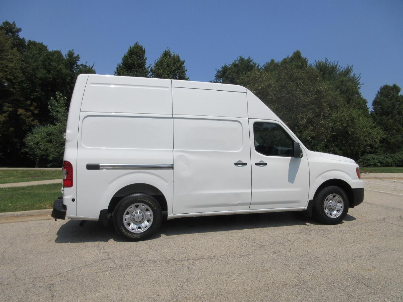 Nissan NV Cargo NV2500 HD High Roof V6 SV 2020
