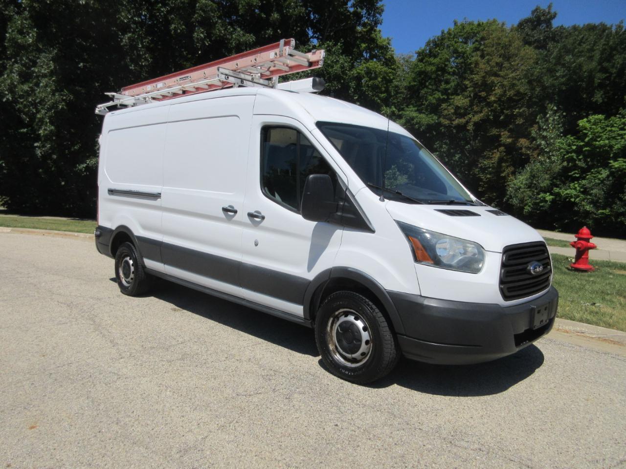 Ford Transit Cargo Van T-250 148" Med Rf 9000 GVWR Sliding RH Dr 2015
