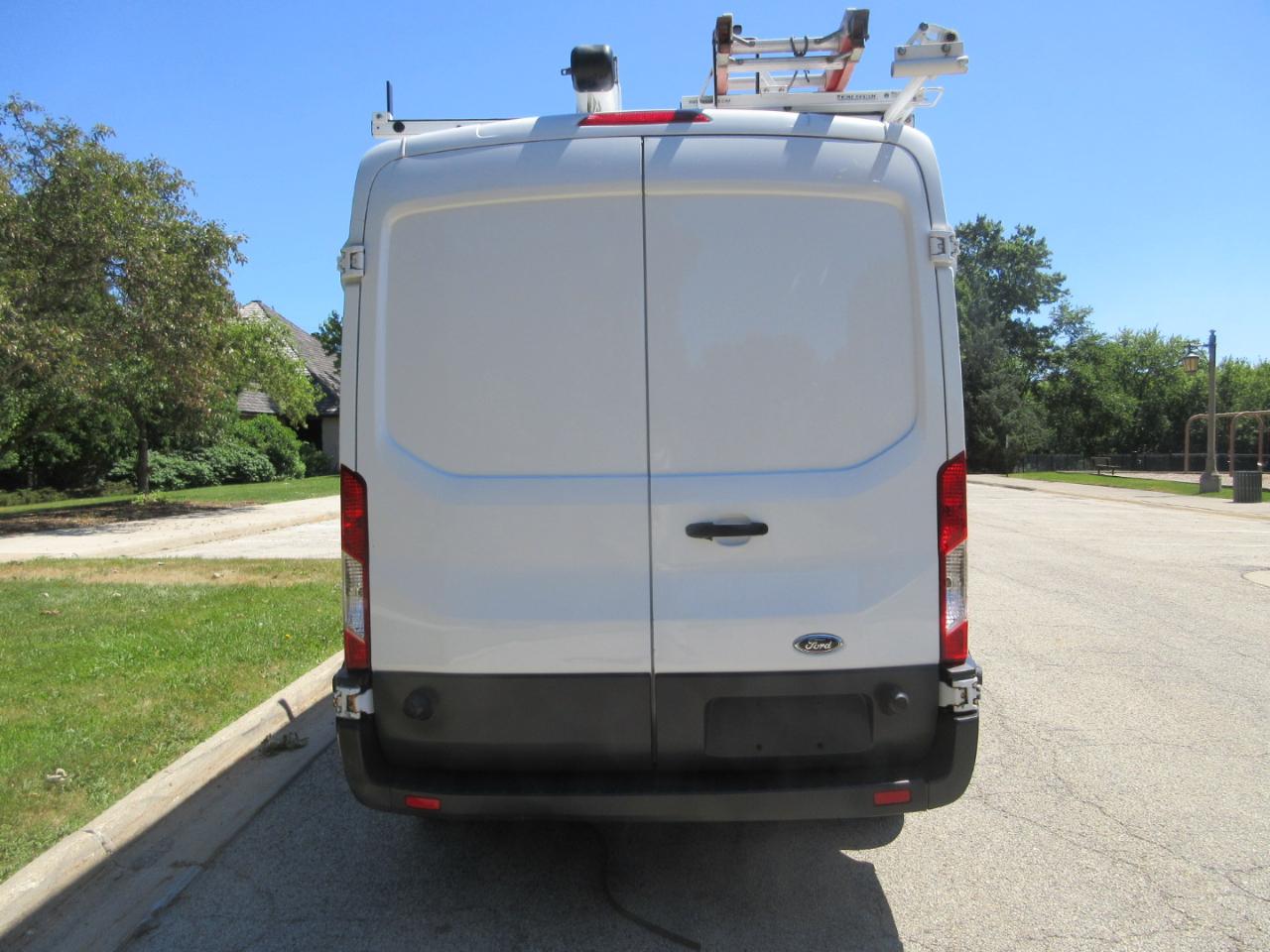 Ford Transit Cargo Van T-250 148" Med Rf 9000 GVWR Sliding RH Dr 2015