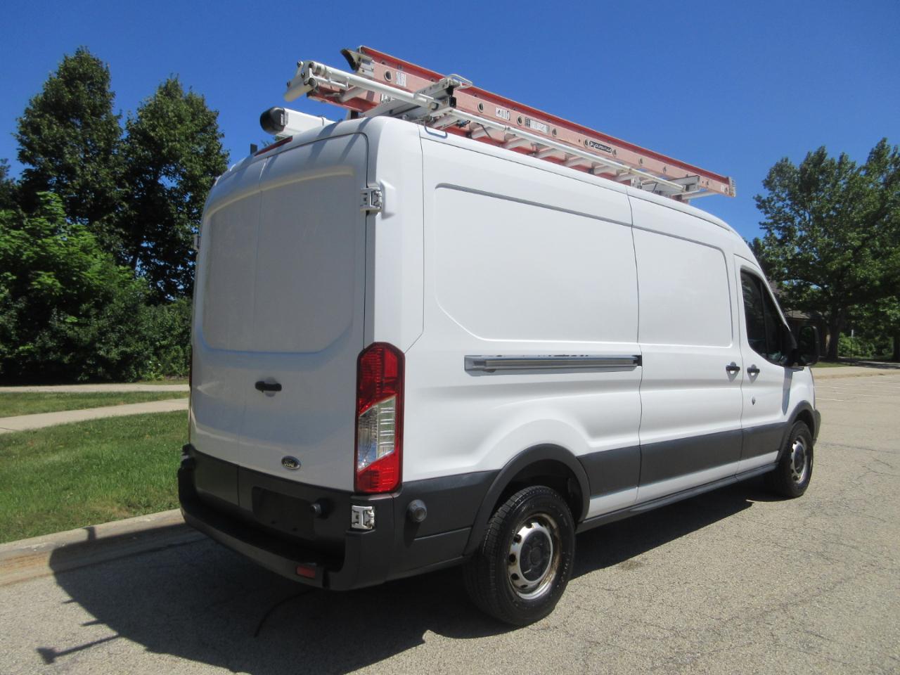 Ford Transit Cargo Van T-250 148" Med Rf 9000 GVWR Sliding RH Dr 2015