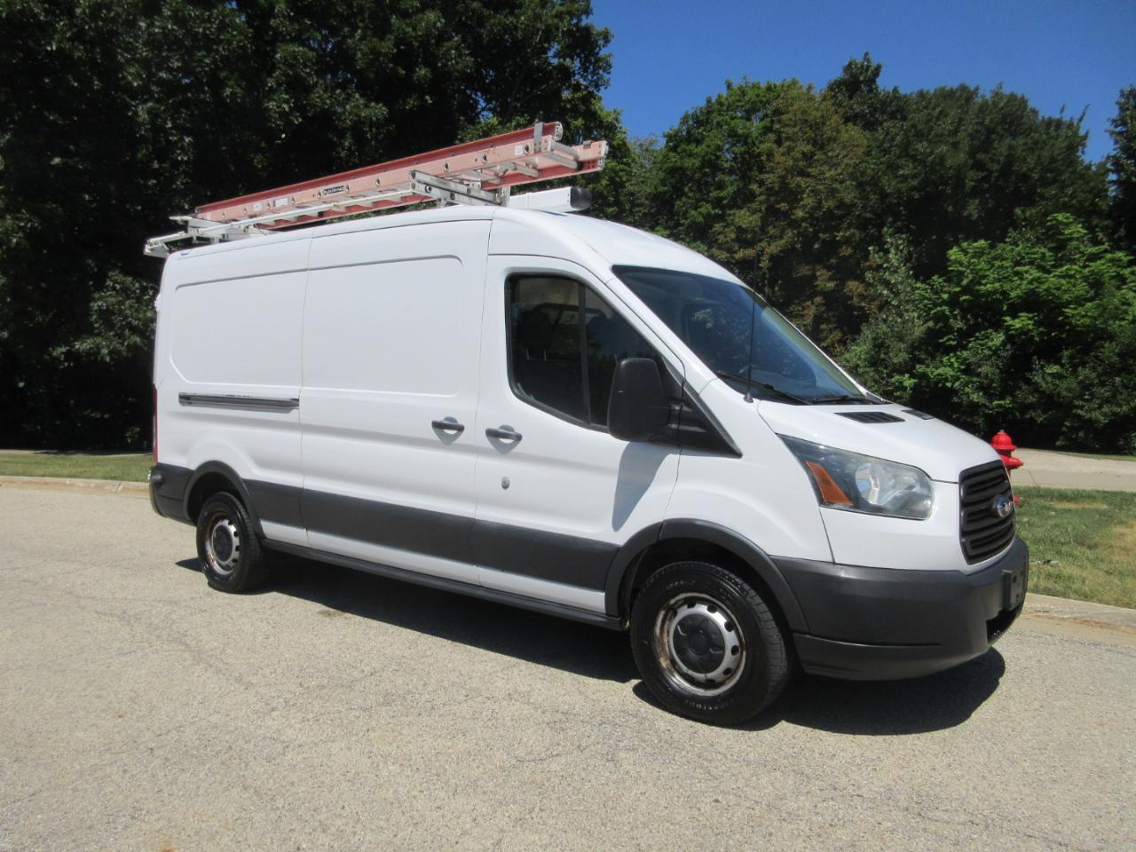 Ford Transit Cargo Van T-250 148" Med Rf 9000 GVWR Sliding RH Dr 2015