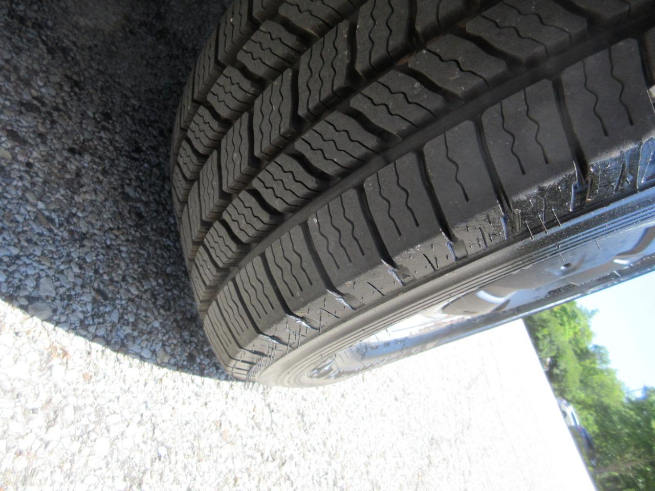 Ford Transit Cargo Van T-250 148" Med Rf 9000 GVWR Sliding RH Dr 2015