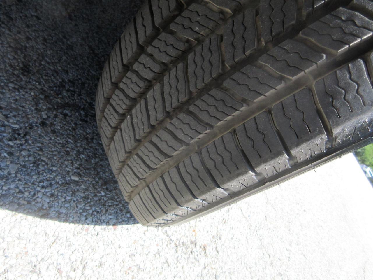 Ford Transit Cargo Van T-250 148" Med Rf 9000 GVWR Sliding RH Dr 2015