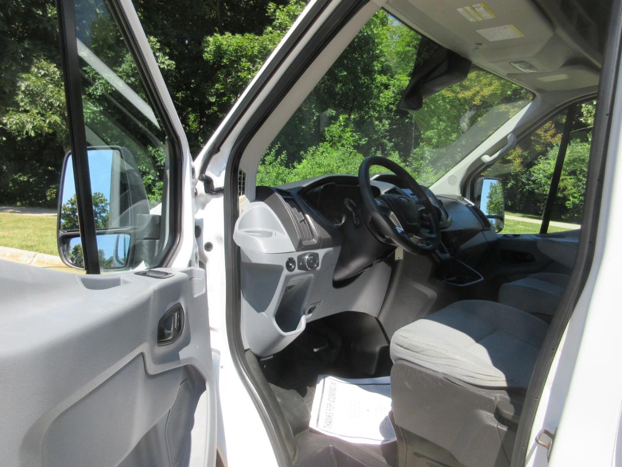 Ford Transit Cargo Van T-250 148" Med Rf 9000 GVWR Sliding RH Dr 2015