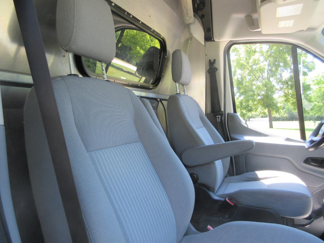 Ford Transit Cargo Van T-250 148" Med Rf 9000 GVWR Sliding RH Dr 2015