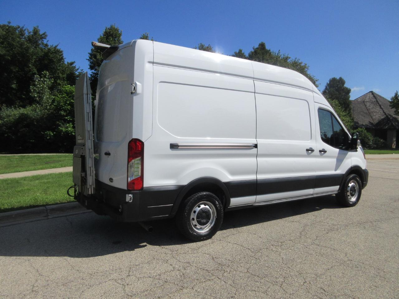 Ford Transit Cargo Van T-250 148" Hi Rf 9070 GVWR RWD 2021