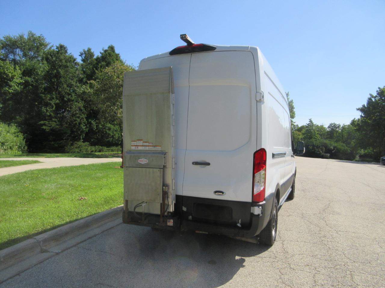 Ford Transit Cargo Van T-250 148" Hi Rf 9070 GVWR RWD 2021
