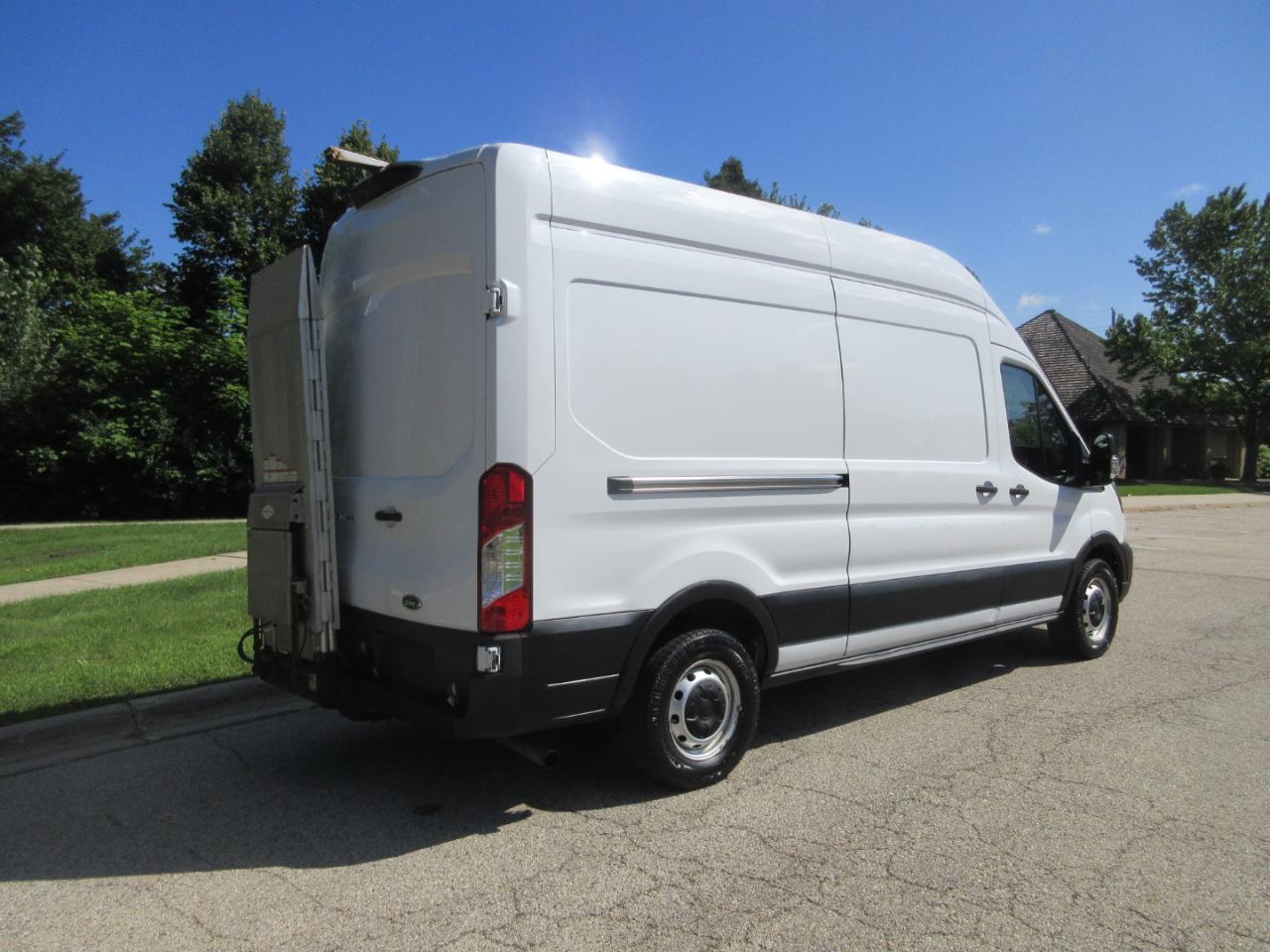 Ford Transit Cargo Van T-250 148" Hi Rf 9070 GVWR RWD 2021