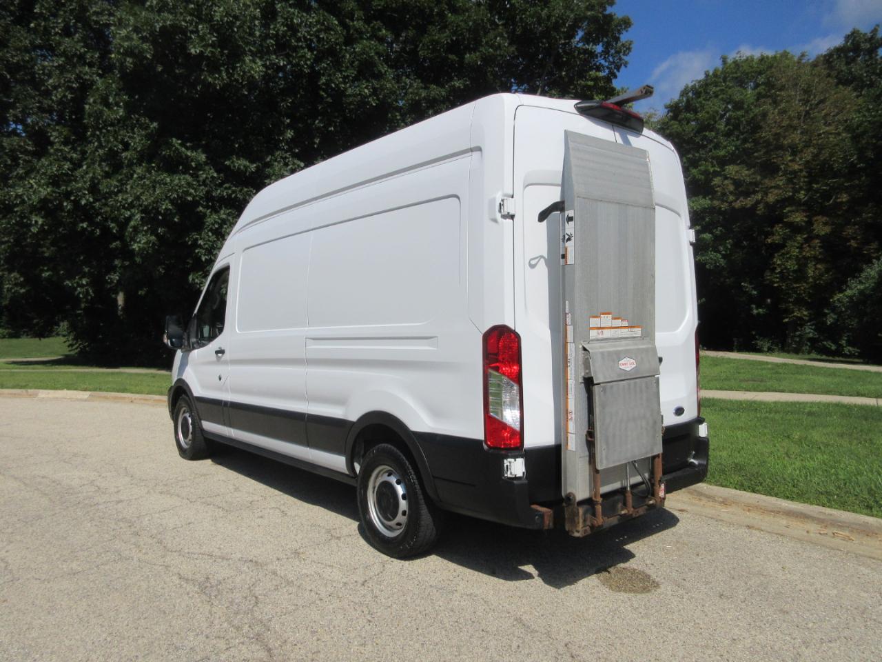 Ford Transit Cargo Van T-250 148" Hi Rf 9070 GVWR RWD 2021