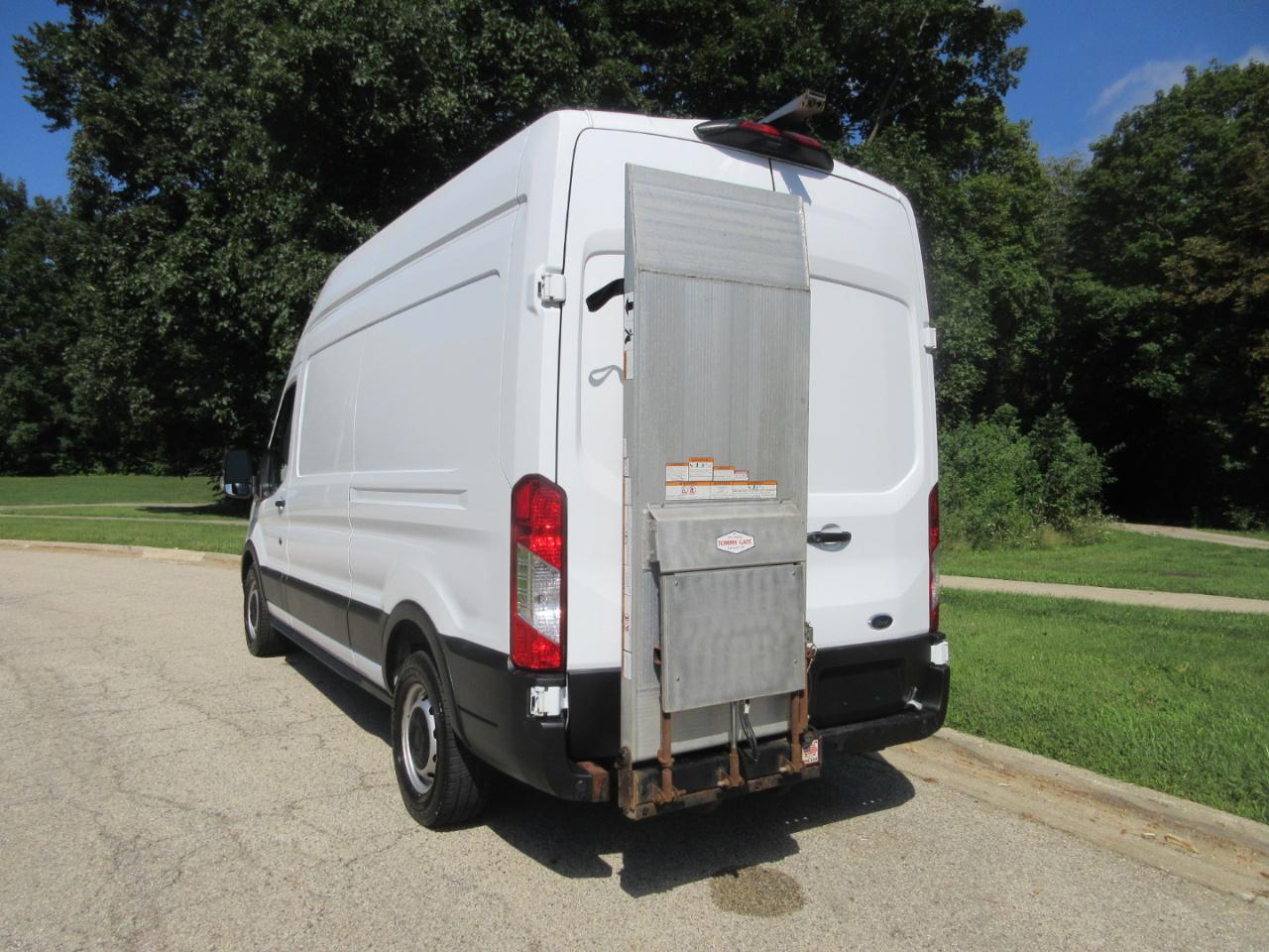 Ford Transit Cargo Van T-250 148" Hi Rf 9070 GVWR RWD 2021