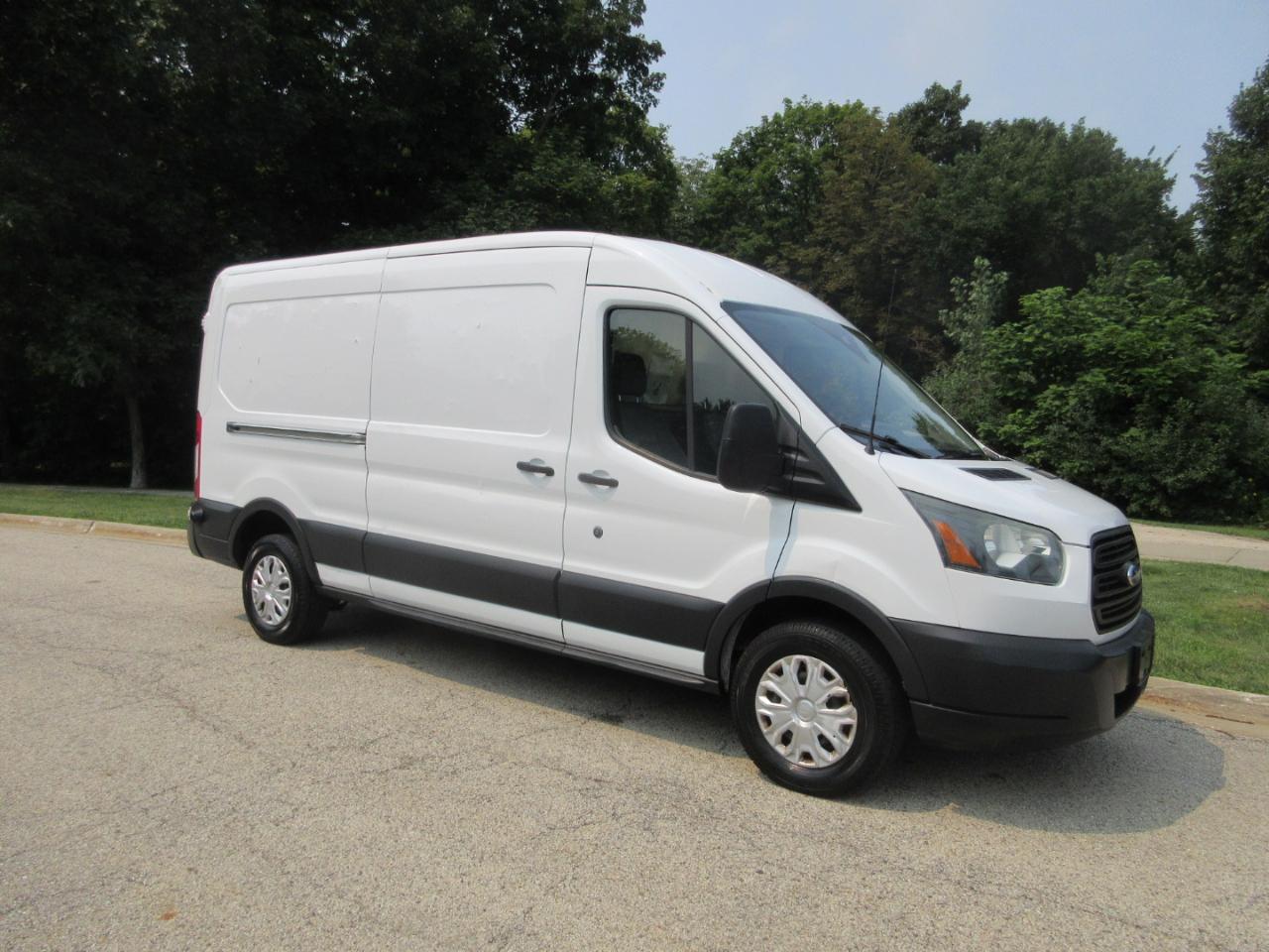 Ford Transit Cargo Van T-250 148" Med Rf 9000 GVWR Sliding RH Dr 2016