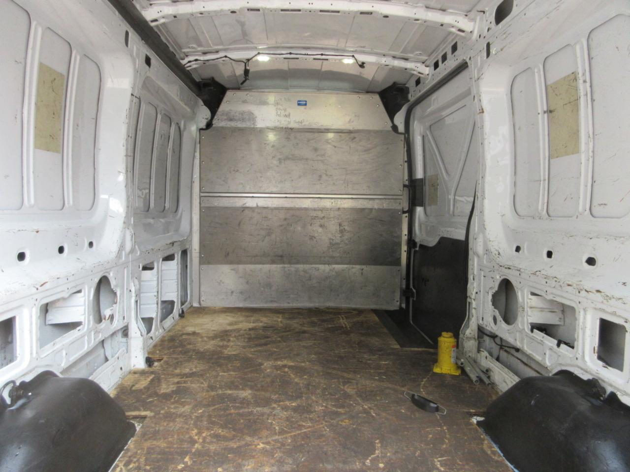 Ford Transit Cargo Van T-250 148" Med Rf 9000 GVWR Sliding RH Dr 2016