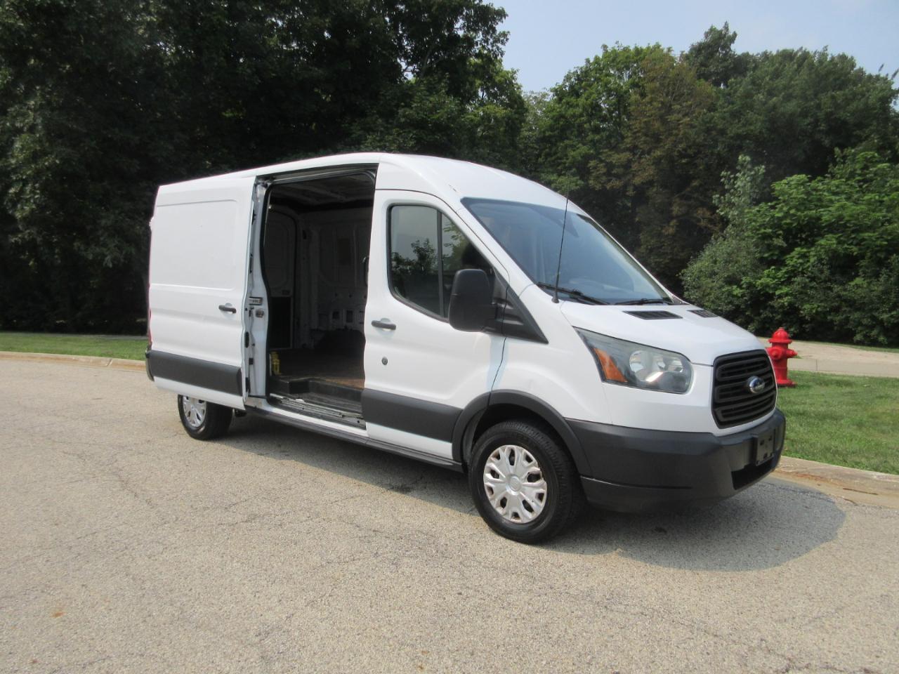 Ford Transit Cargo Van T-250 148" Med Rf 9000 GVWR Sliding RH Dr 2016