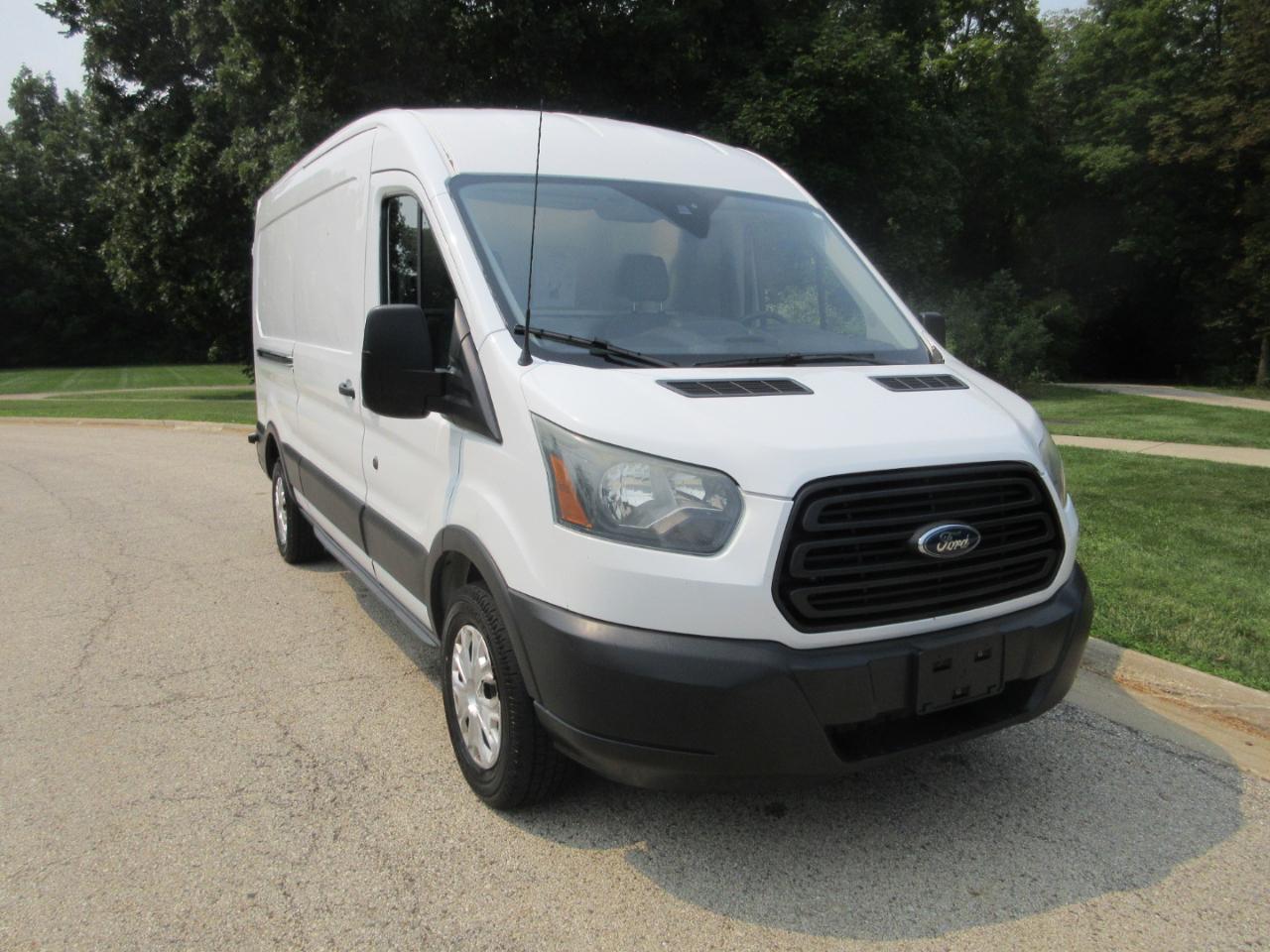 Ford Transit Cargo Van T-250 148" Med Rf 9000 GVWR Sliding RH Dr 2016
