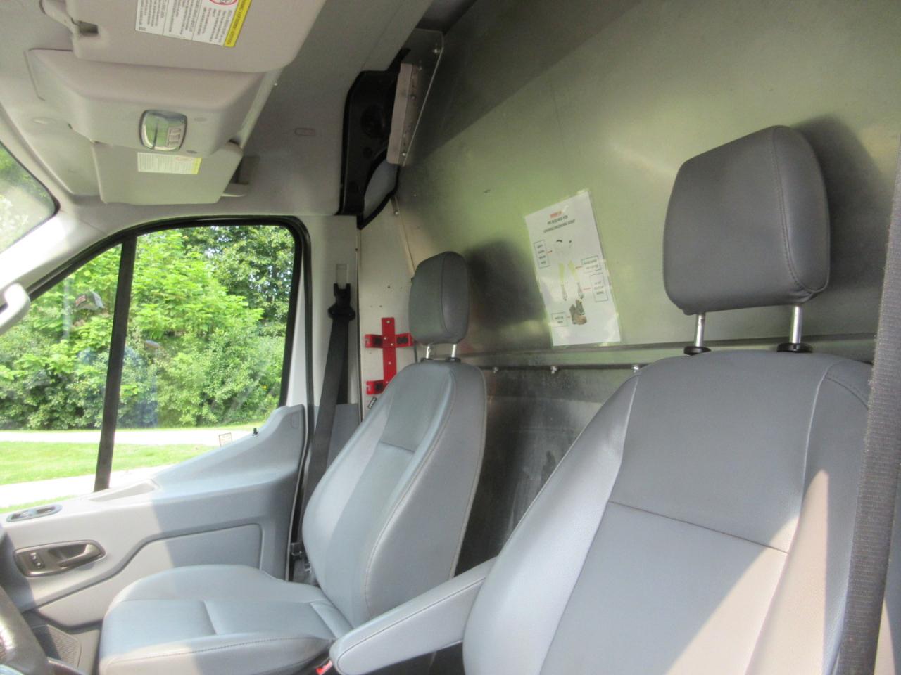 Ford Transit Cargo Van T-250 148" Med Rf 9000 GVWR Sliding RH Dr 2016