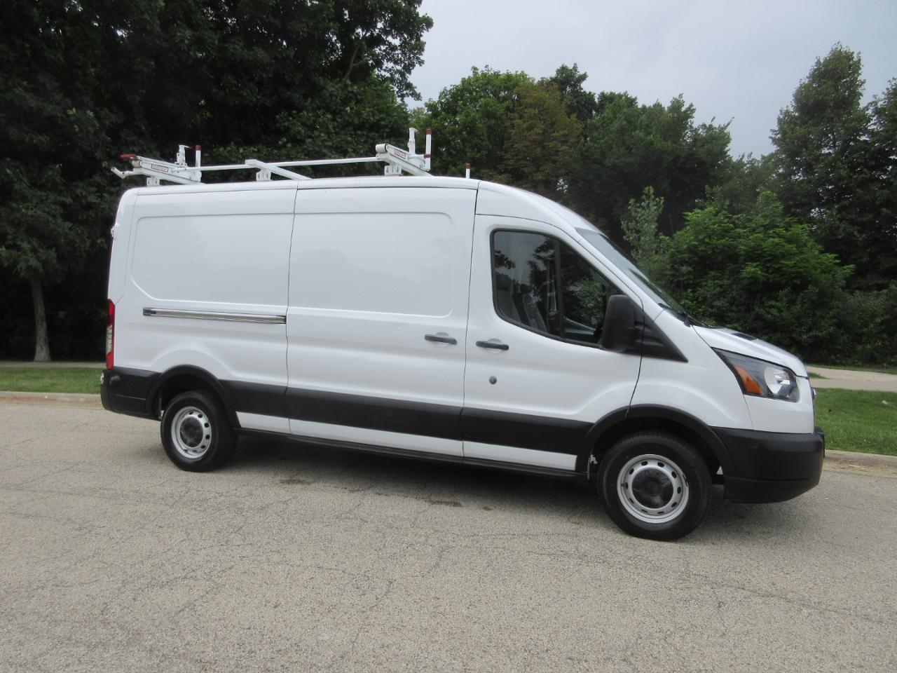 Ford Transit Van T-250 148" Med Rf 9000 GVWR Sliding RH Dr 2019