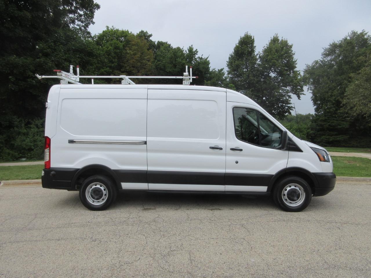 Ford Transit Van T-250 148" Med Rf 9000 GVWR Sliding RH Dr 2019