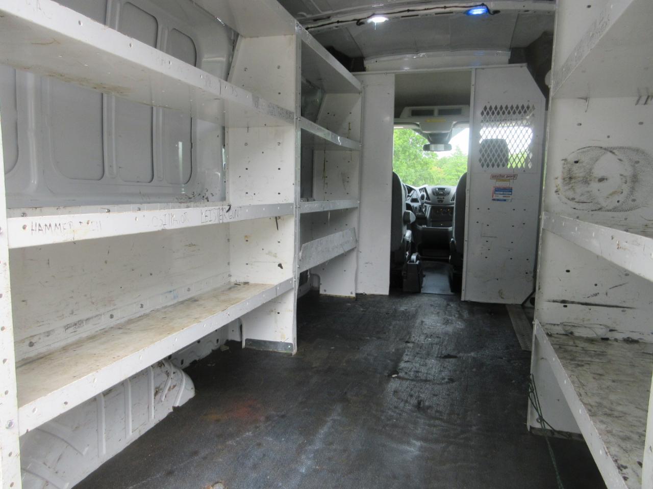 Ford Transit Van T-250 148" Med Rf 9000 GVWR Sliding RH Dr 2019