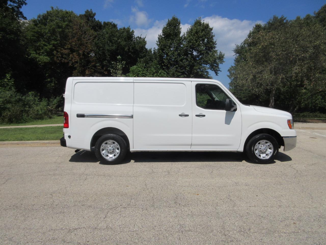 Nissan NV Cargo NV2500 HD Standard Roof V6 SV 2020