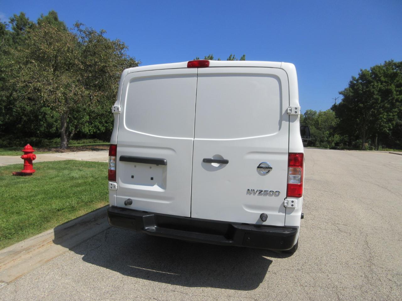 Nissan NV Cargo NV2500 HD Standard Roof V6 SV 2020