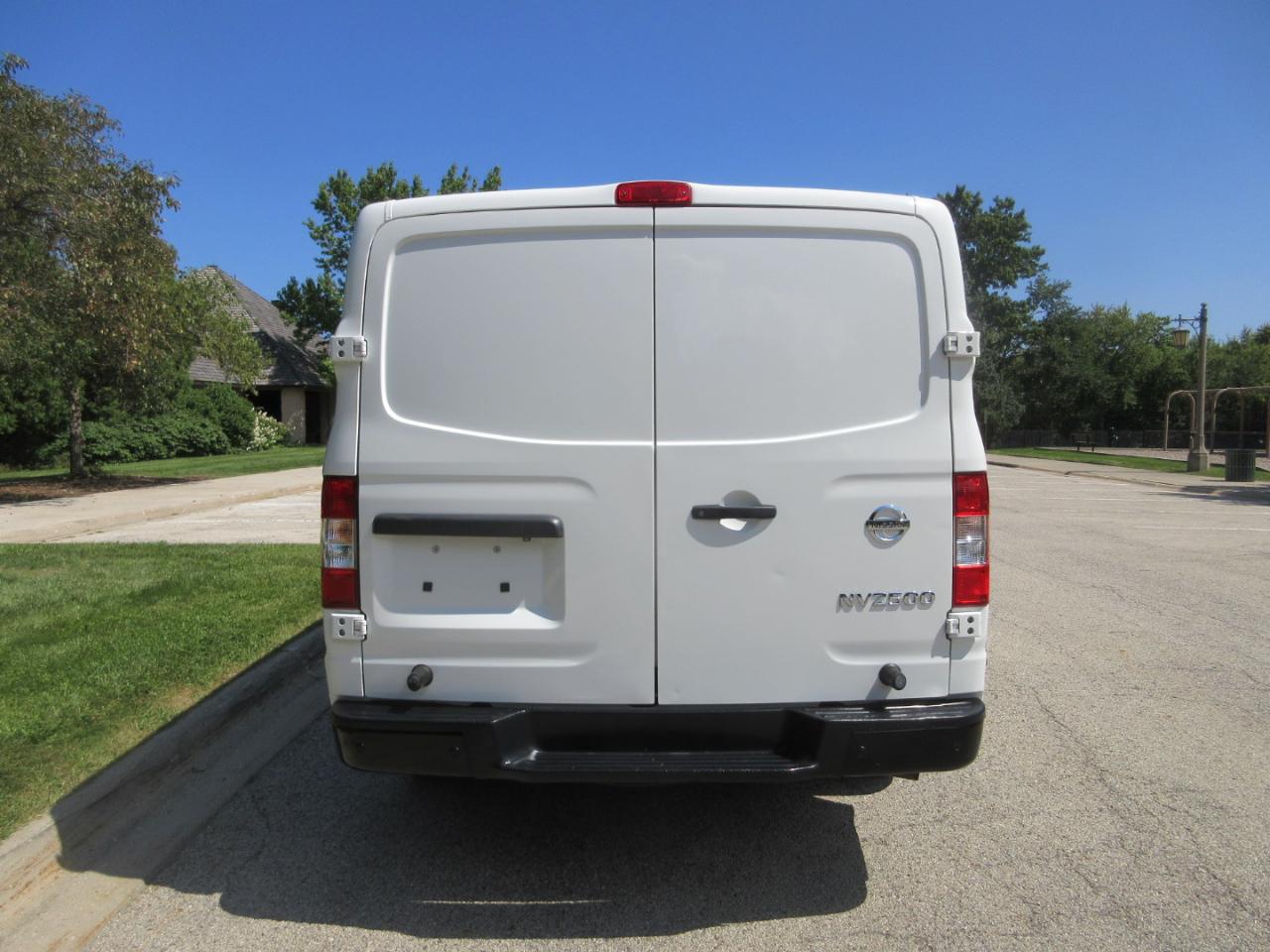 Nissan NV Cargo NV2500 HD Standard Roof V6 SV 2020