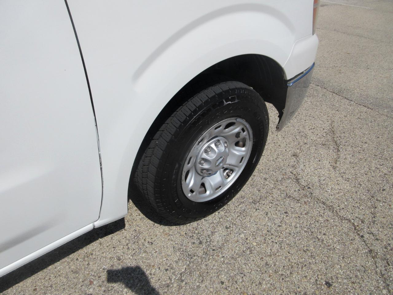 Nissan NV Cargo NV2500 HD Standard Roof V6 SV 2020