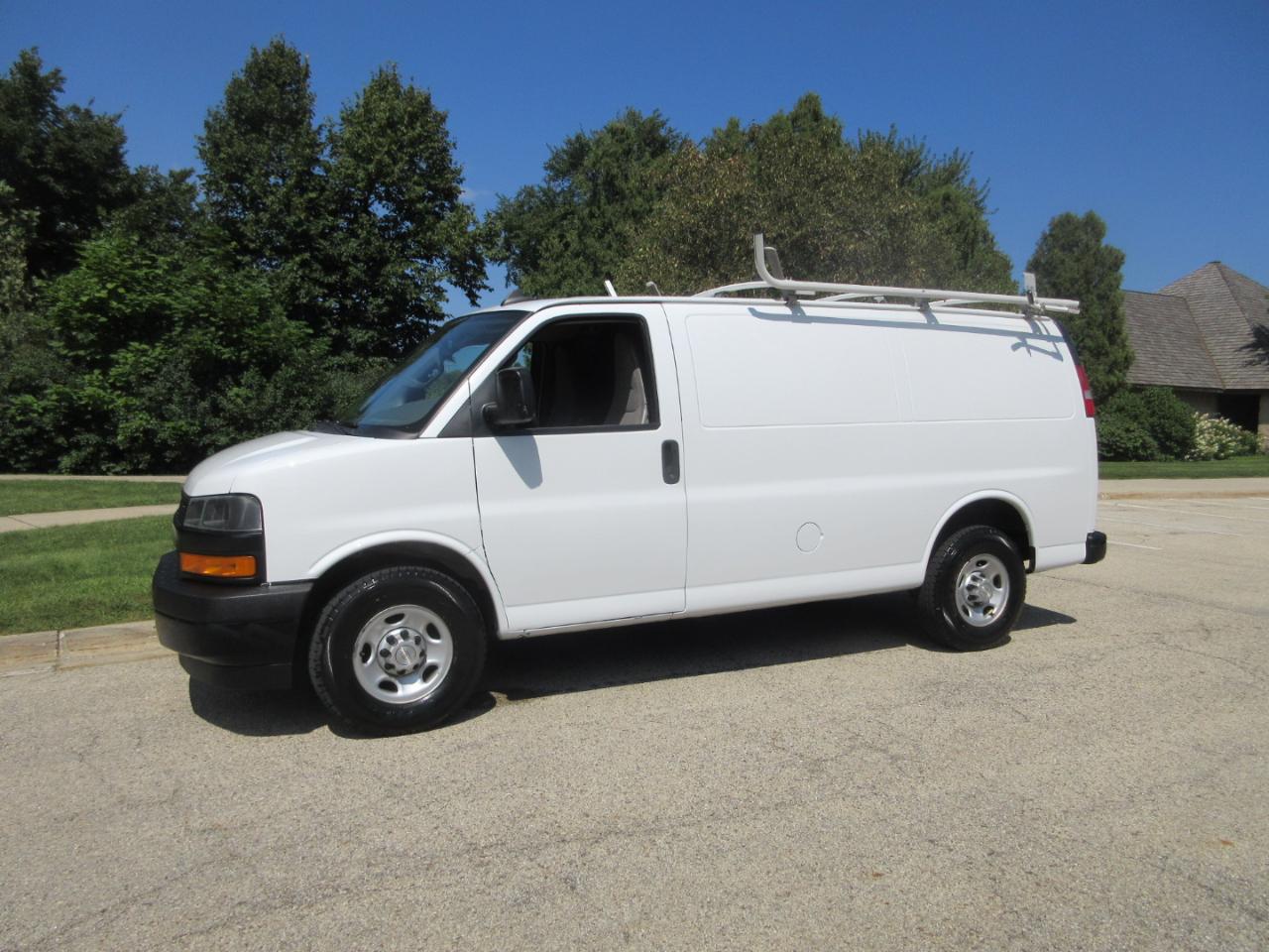 Chevrolet Express Cargo Van RWD 2500 135" 2019