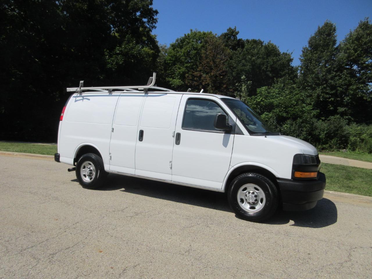 Chevrolet Express Cargo Van RWD 2500 135" 2019