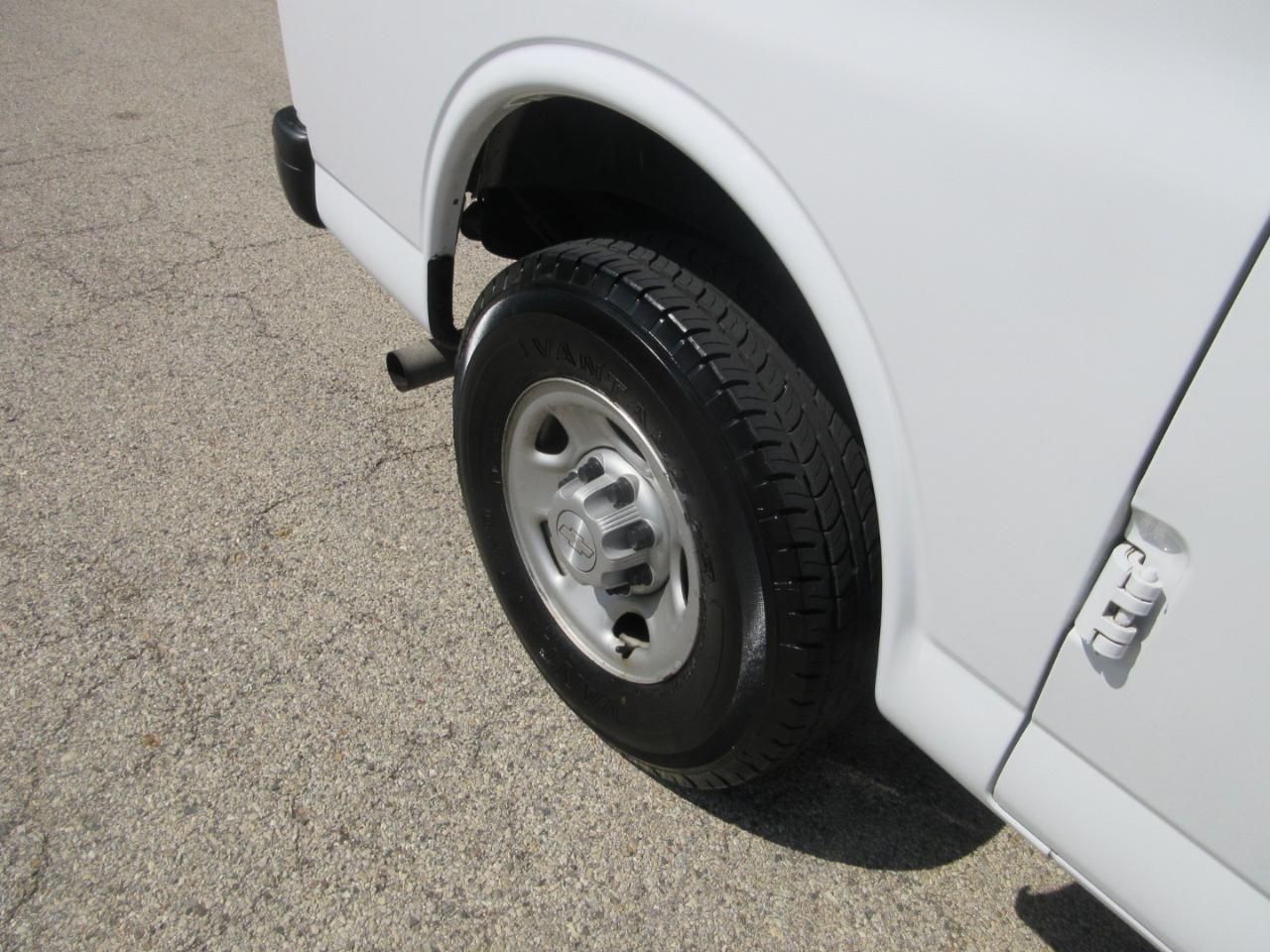 Chevrolet Express Cargo Van RWD 2500 135" 2019