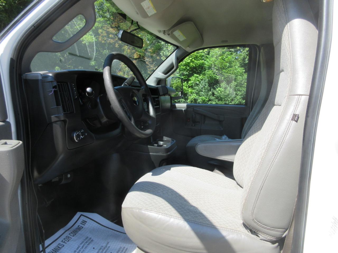 Chevrolet Express Cargo Van RWD 2500 135" 2019