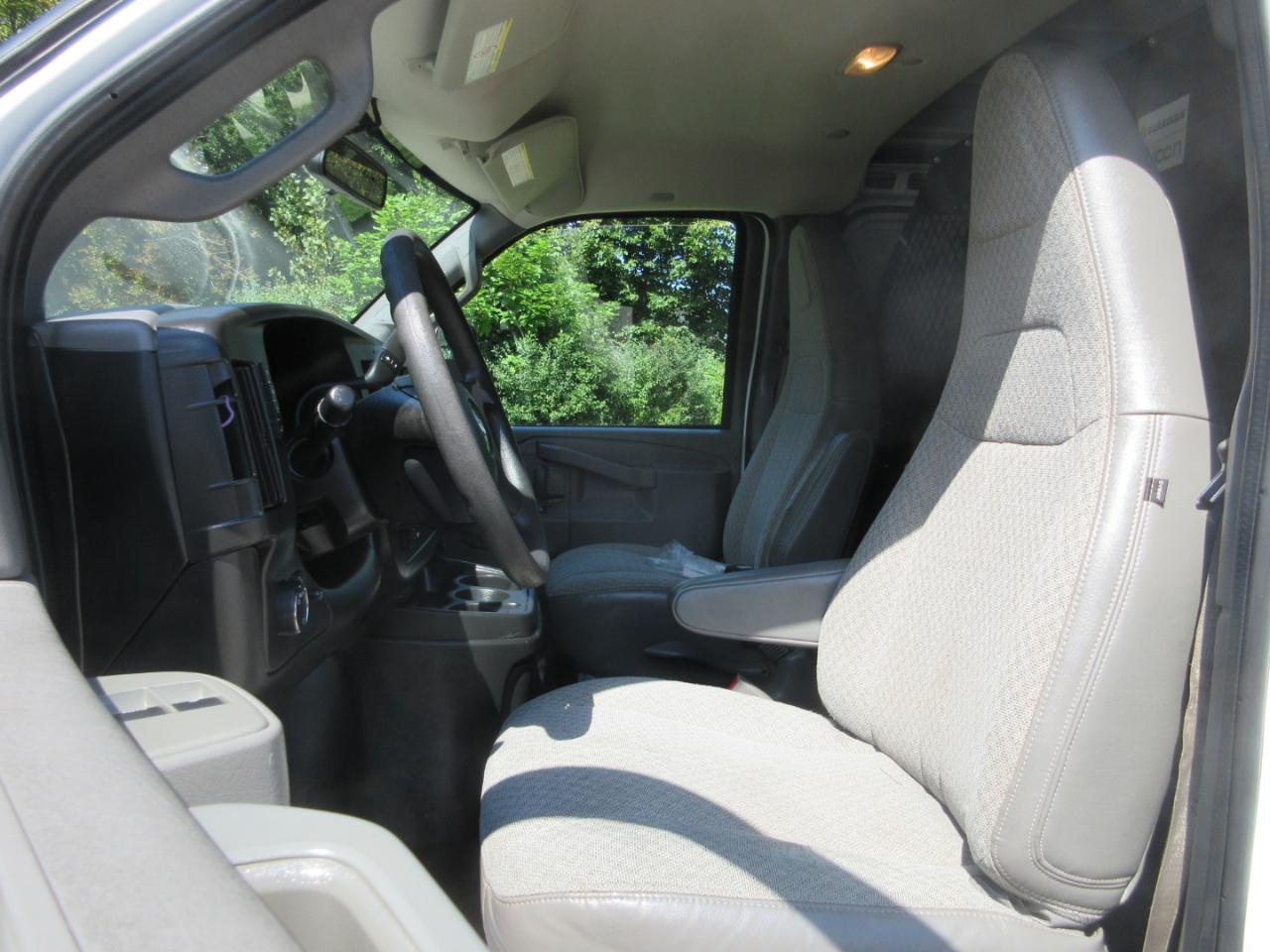 Chevrolet Express Cargo Van RWD 2500 135" 2019