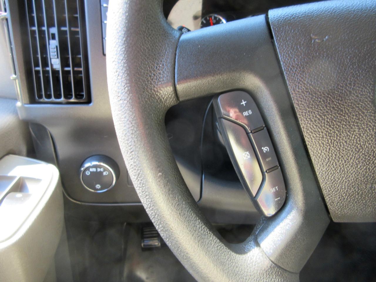 Chevrolet Express Cargo Van RWD 2500 135" 2019