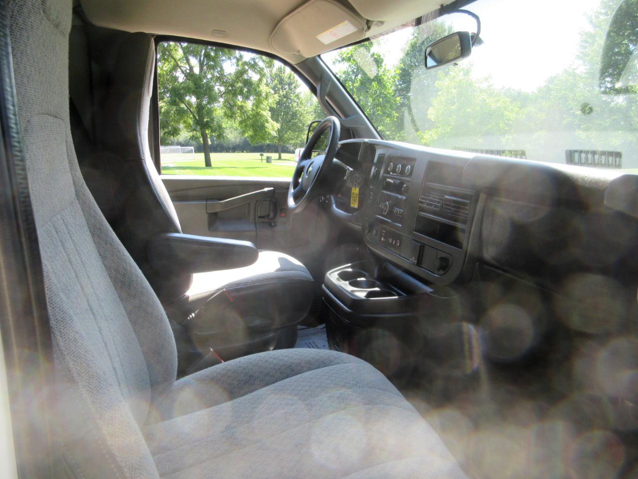 Chevrolet Express Cargo Van RWD 2500 135" 2019