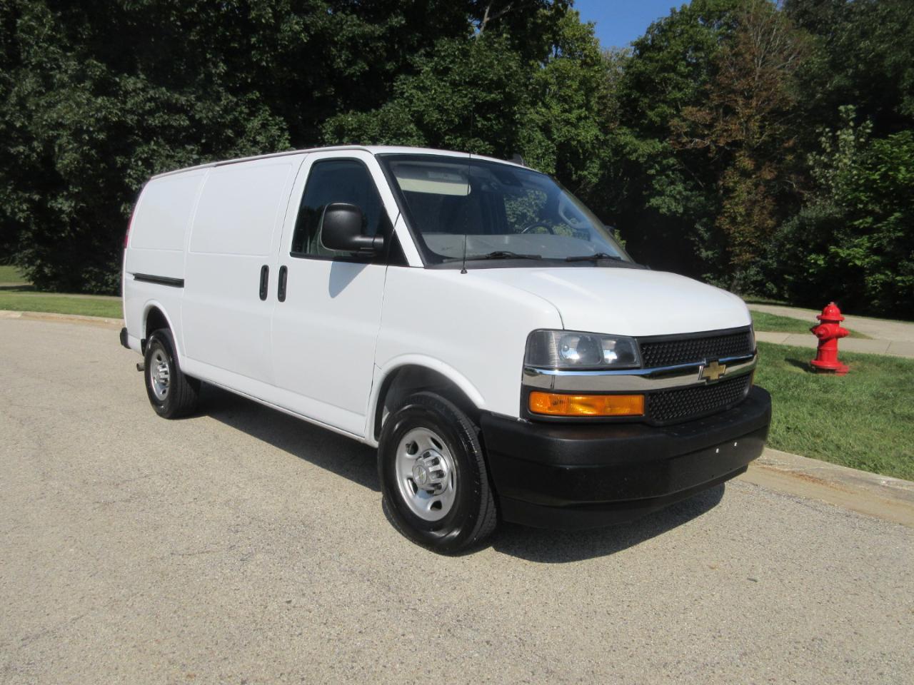 Chevrolet Express Cargo Van RWD 2500 135" 2021
