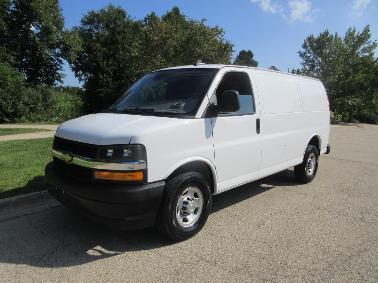 Chevrolet Express Cargo Van RWD 2500 135" 2021