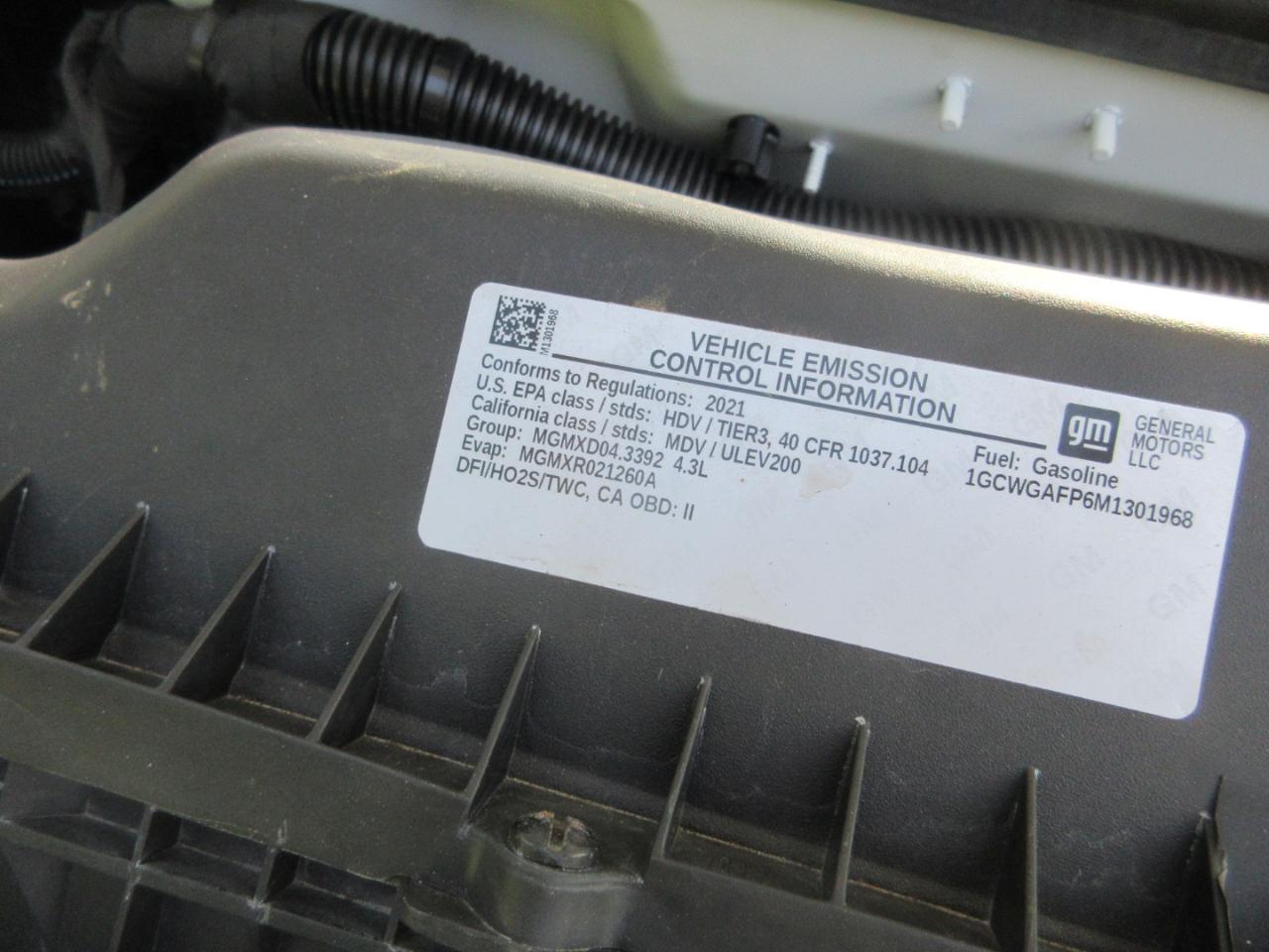 Chevrolet Express Cargo Van RWD 2500 135" 2021